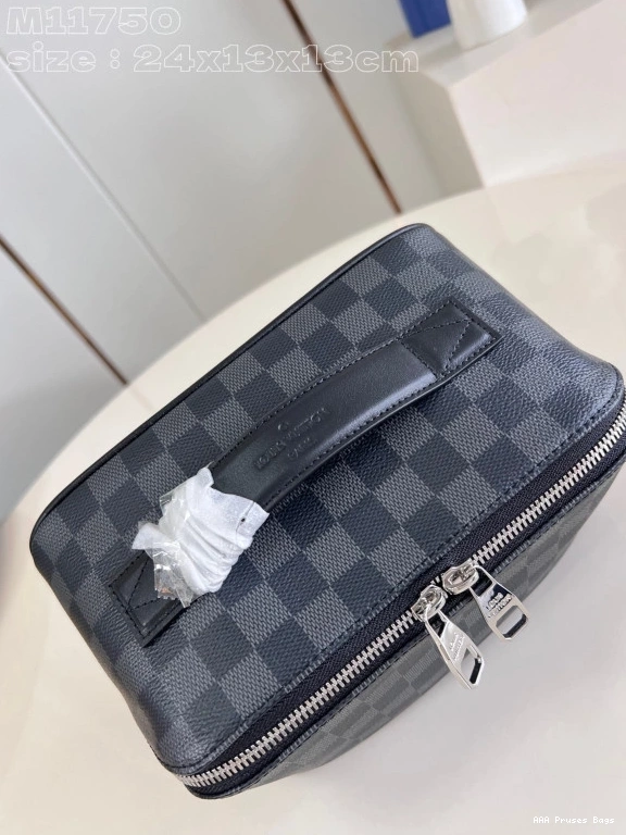 AAA Pruses Bags TOILETRY BAG-24*13*13CM LOUIS VUITTON 0808